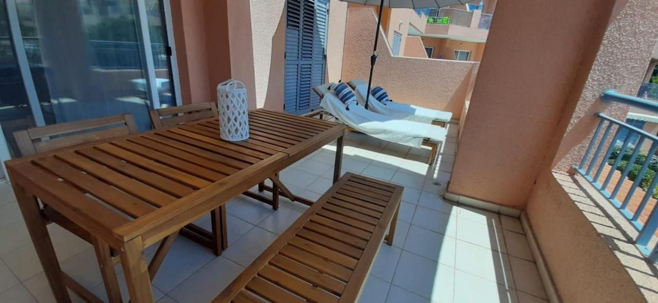 Limnaria Gardens - Superb Modern 1 Bed With Pool Views Apartament